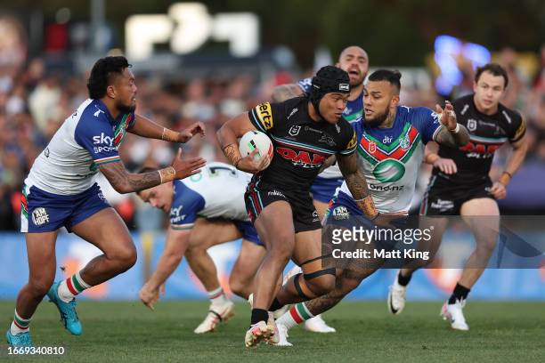 Brian To'o of the Panthers makes a break during the NRL Qualifying Final match between Penrith Panthers and New Zealand Warriors at BlueBet Stadium...
