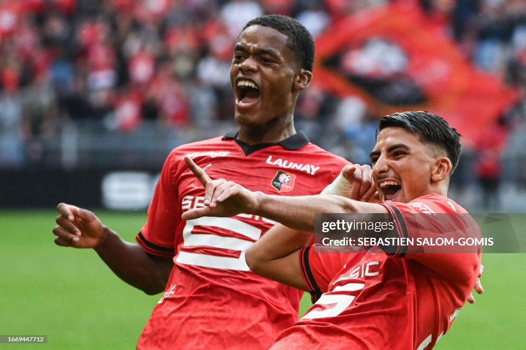 TOPSHOT-FBL-FRA-LIGUE1-RENNES-LILLE