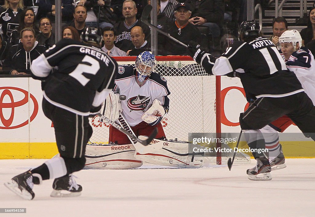 Columbus Blue Jackets v Los Angeles Kings