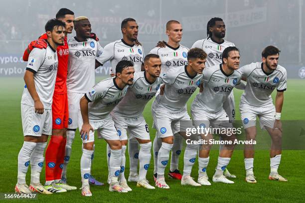 Players of Napoli pose for a team picture prior to kick-off in the Serie A TIM match between Genoa CFC and SSC Napoli at Stadio Luigi Ferraris on...