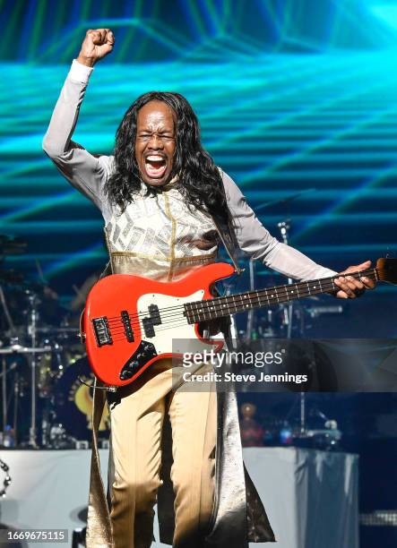 Verdine White of Earth Wind and Fire performs at Chase Center on September 08, 2023 in San Francisco, California.