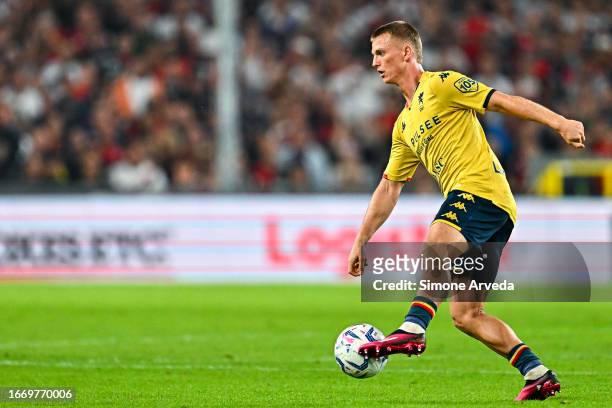 Albert Gudmundsson of Genoa is seen in action during the Serie A TIM match between Genoa CFC and SSC Napoli at Stadio Luigi Ferraris on September 16,...