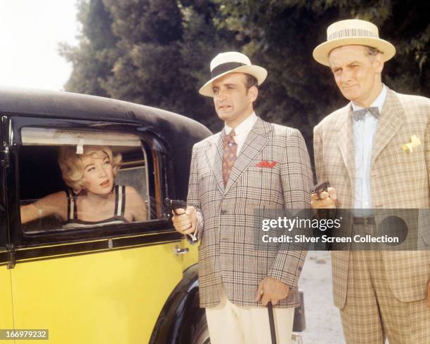 Shirley MacLaine as Mae Jenkins with George C Scott and Art Carney as gangsters Paolo Maltese and Joey Friedlander, in 'The Yellow Rolls-Royce',...