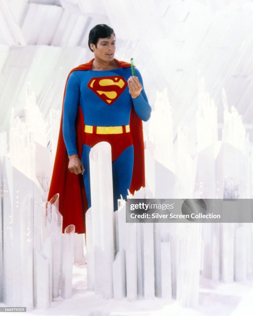 Christopher Reeveç Superman, played by American actor Christopher Reeve , holds a green ...