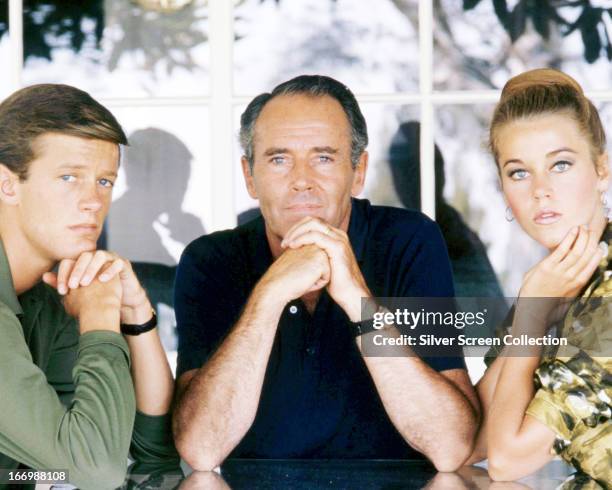 American actors Henry Fonda , his son Peter Fonda and daughter Jane Fonda, circa 1963.