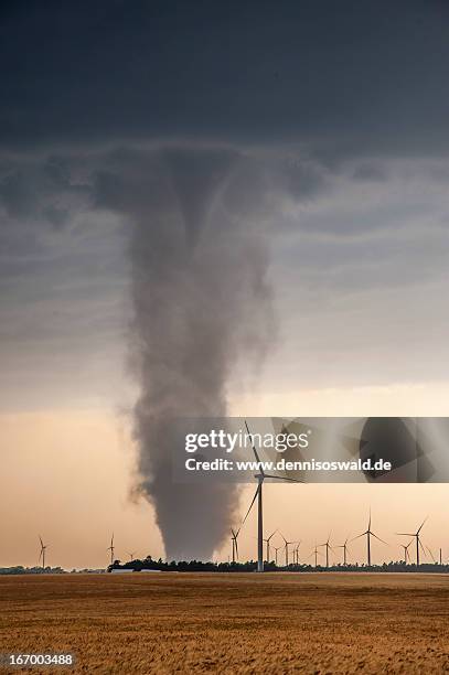 windy cone - tornado stockfoto's en -beelden