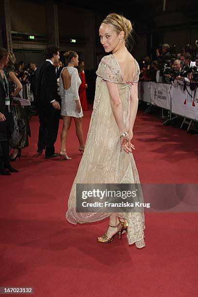 Schauspielerin Jeanette Hain Bei Der Ankunft Zum "20. Europäischen Filmpreis" Am 011207 In Berlin In Der Arena In Treptow .