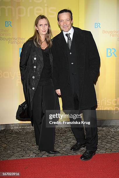 Schauspieler Michael Roll Und Freundin Claudia Hess Bei Der Verleihung Des "Bayerischen Filmpreis" Im Prinzregententheater In München Am 180108 .