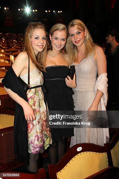 Josefina, Janina Und Theresa Vilsmaier Bei Der 31. Verleihung Des Bayerischen Filmpreises Im Prinzregententheater In München .