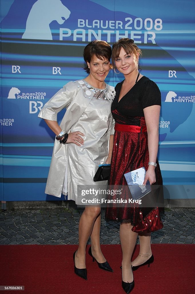 Janina Hartwig Und Tochter Amelie Bei Der Verleihung Des "Bayerischen