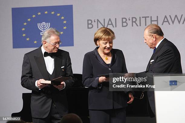 Josef H. Domberger , Bundeskanzlerin Angela Merkel Und Reinold Simon Bei Der Verleihung Des "B'Nai B'Rith Europe Award Of Merit" Im Mariott Hotel In...