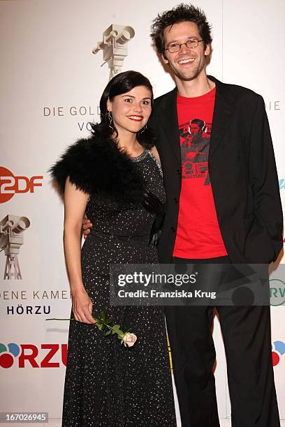 Katharina Wackernagel Und Jonas Grosch Bei Der Verleihung Der Goldenen Kamera In Berlin Am 060208 .