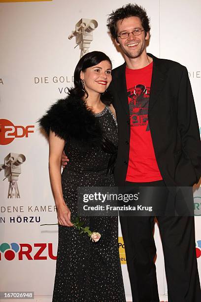 Katharina Wackernagel Und Jonas Grosch Bei Der Verleihung Der Goldenen Kamera In Berlin Am 060208 .