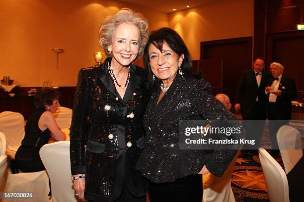 Isa Gräfin Hardenberg Und Regine Sixt Bei Der Verleihung Des "B'Nai B'Rith Europe Award Of Merit" Im Mariott Hotel In Berlin Am 110308 .