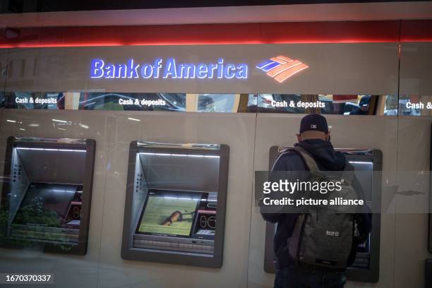 September 2023, USA, New York: The logo of the Bank of America with ATMs, taken in Manhattan. Photo: Michael Kappeler/dpa