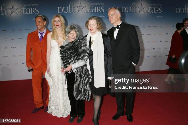 Designer Wolfgang Joop, Designerin Jette Joop, Charlotte Joop , Karin Joop-Metz Und Ihr Ehemann Dr. Günther Metz Bei Der Verleihung Des Duftstars...