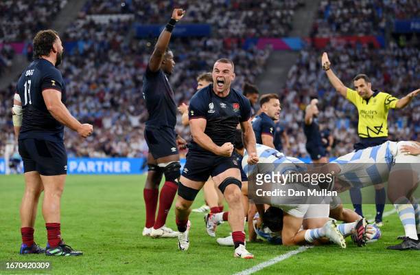 Ben Earl of England celebrates as Referee Mathieu Raynal awards a penalty to England during the Rugby World Cup France 2023 match between England and...