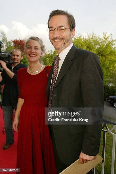 Ministerpräsident Matthias Platzeck Und Jeanette Jesorka Bei Der Verleihung Des "Montblanc De La Culture Arts Patronage Award 2003" Im Palais...