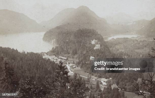 View of Schwansee and the Old Castle and the Alpsee. 1882. Photograph by Ludwig Schradler / Füssen. Photograph. Hohenschwangau: Ansicht mit Schwansee...