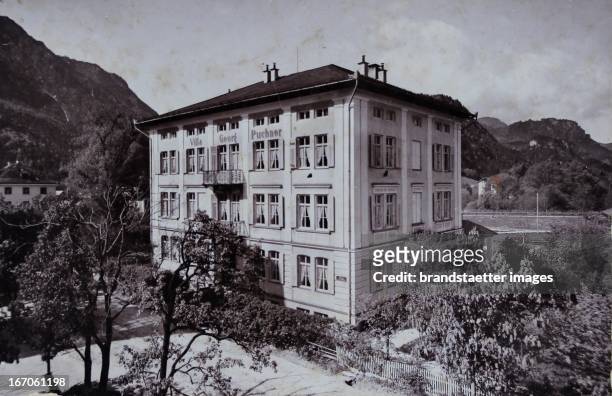 Villa Georg Puchner . 1897. Photograph by Franz Grainer / Bad Reichenhall. Photograph. Bad Reichenhall: Villa Georg Puchner . 1897. Photographie von...