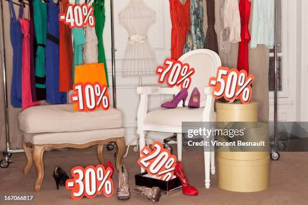 label balances - reduction stock pictures, royalty-free photos & images