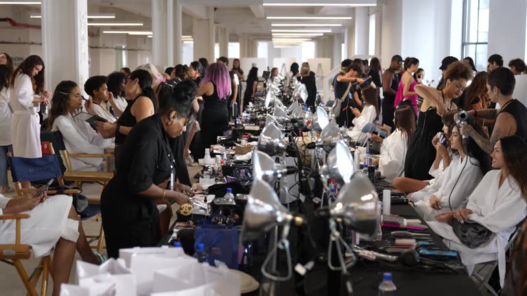 Backstage Modewl 5,980 Fashion Models Backstage Stock Videos, Footage, & 4K Video Clips ...