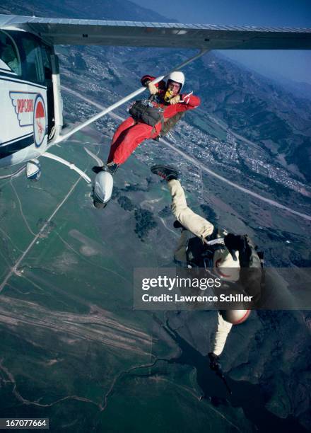 Daredevil Rods Parachute Rip Cord Photos and Premium High Res Pictures - Getty Images