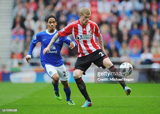 James McClean of Sunderland controls the ball from Steven Pienaar of Everton during the Barclays Premier League match between Sunderland and Everton...