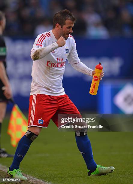 Rafael Van Der Vaart of Hamburg celebrates at the end of the Bundesliga match between Hamburger SV and Fortuna Duesseldorf 1895 at Imtech Arena on...