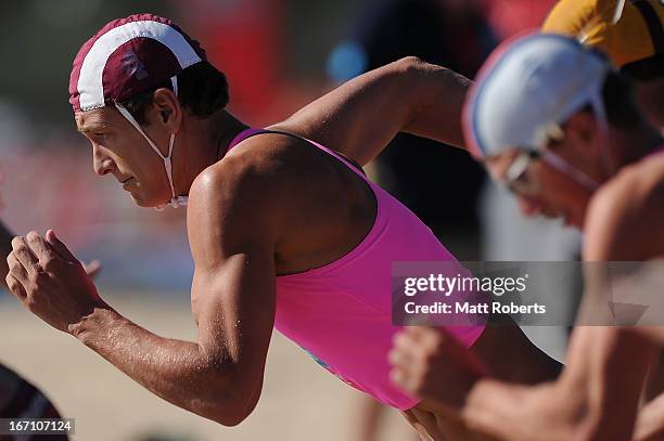 Mooloolaba Slsc Mooloolaba Surf Lifesaving Photos and Premium High Res Pictures - Getty ...