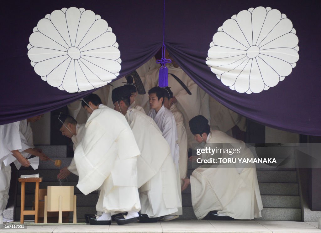 JAPAN-RELIGION-YASUKUNI-FESTIVAL