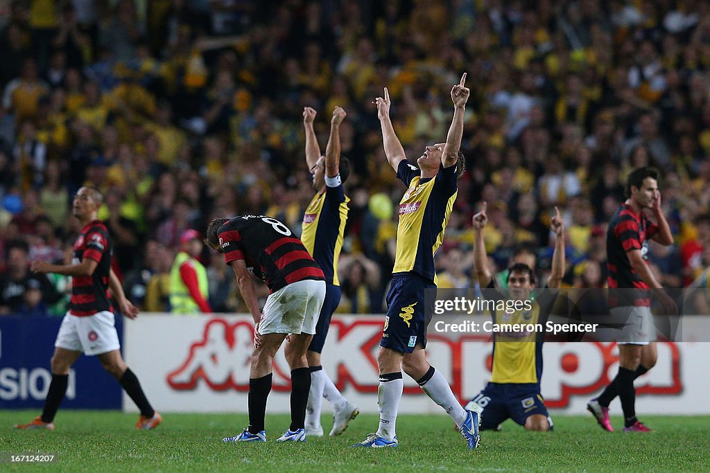 Western Sydney v Central Coast - 2013 A-League Grand Final