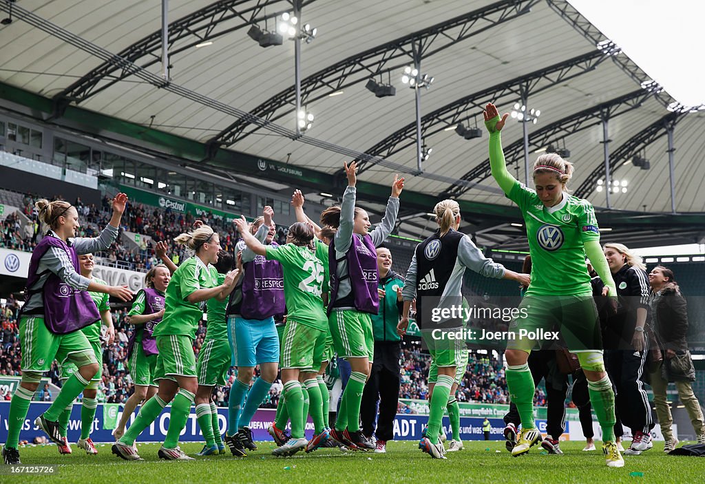 VfL Wolfsburg v Arsenal Ladies FC  - UEFA Women's Champions League: Semi Final Second Leg