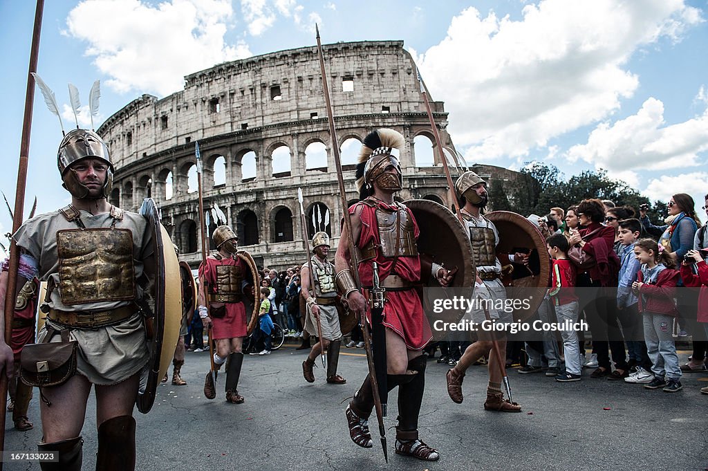 Romans Celebrate the 2,766th Anniversary of Their City