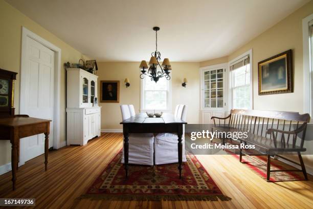 Colonial Dining Roo Set 106 Colonial Dining Room Stock Photos, High-Res Pictures, and Images ...