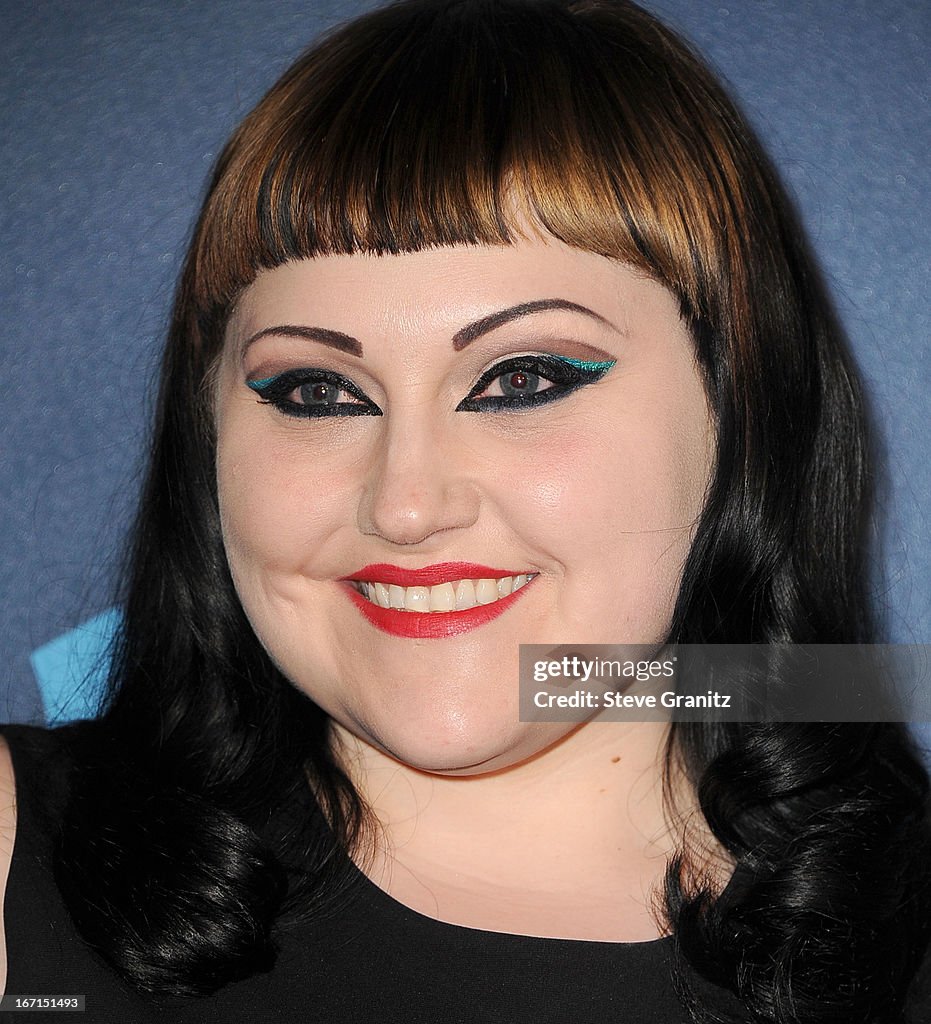 Red Carpet - 24th Annual GLAAD Media Awards