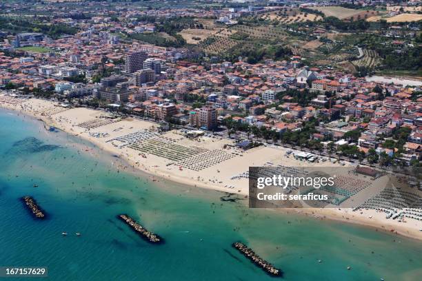 roseto degli abruzzi, luftaufnahme - abruzzo stock-fotos und bilder