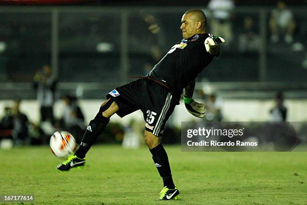 Vega of Caracas during the match between Fluminense and Caracas as part of Copa Bridgestone Libertadores 2013 at São Januário Stadium on April 18,...