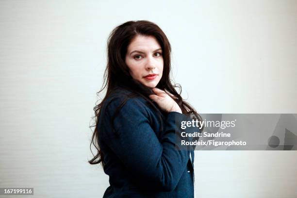 Figaro ID: 106288-009. Author Stephenie Meyer is photographed for Le Figaro Magazine on March 7, 2013 in Paris, France. CREDIT MUST READ: Sandrine...