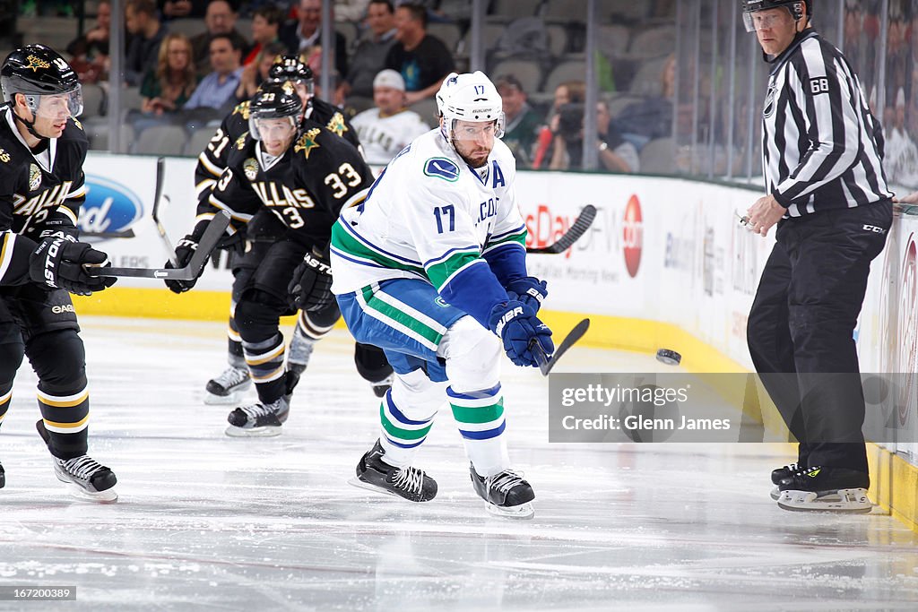 Vancouver Canucks v Dallas Stars