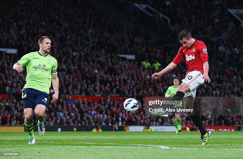 Manchester United v Aston Villa - Premier League