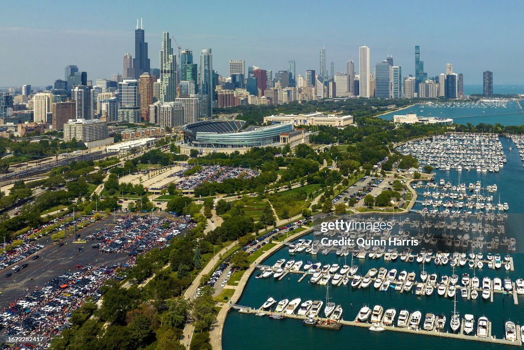 Green Bay Packers v Chicago Bears
