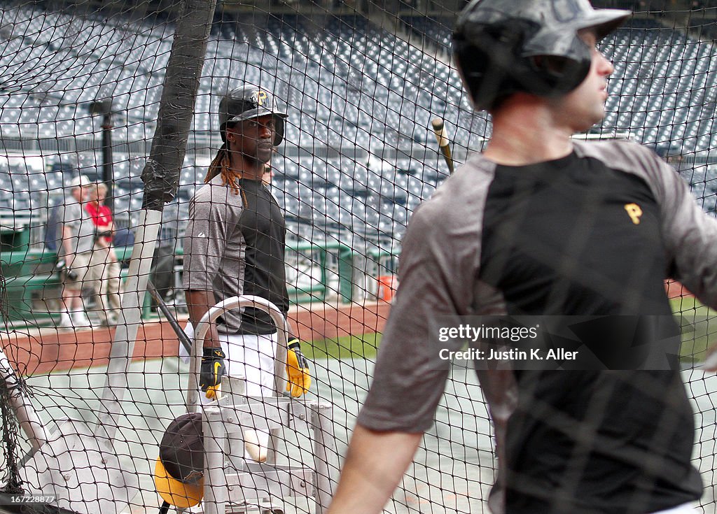 Atlanta Braves v Pittsburgh Pirates