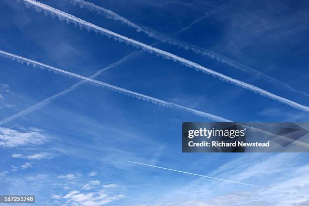 14,151 Flight Trail Stock Photos, High-Res Pictures, and Images - Getty ...