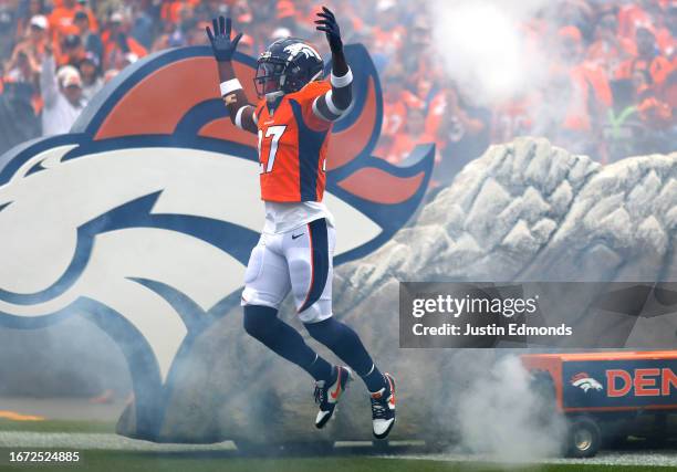 Damari Mathis 153,863 Denver Broncos Team Photo Stock Photos, High-Res Pictures, and ...