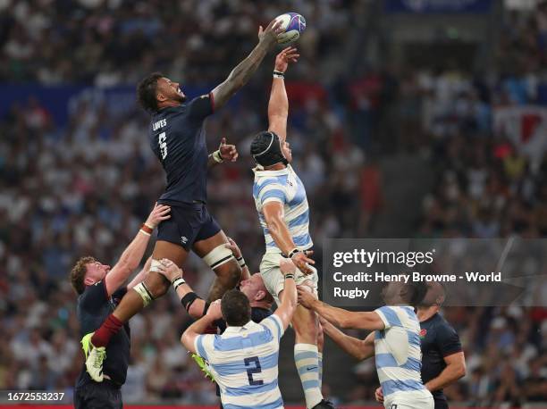 Courtney Lawes of England and Tomas Lavanini of Argentina during the Rugby World Cup France 2023 match between England and Argentina at Stade...