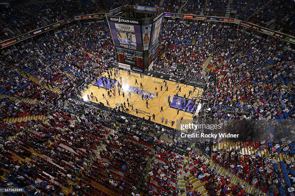 Los Angeles Clippers v Sacramento Kings