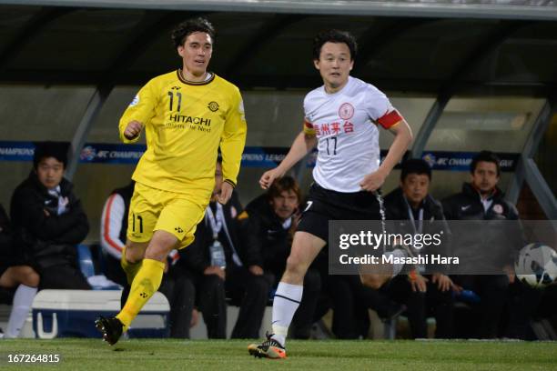 Cleo of Kashiwa Reysol in action during the AFC Champions League Group H match between Kashiwa Reysol and Guizhou Renhe at Hitachi Kashiwa Soccer...