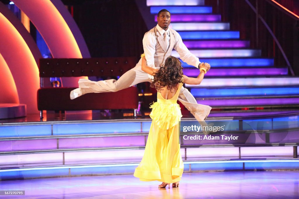 ABC's "Dancing With the Stars" - Season 16 - Week Six