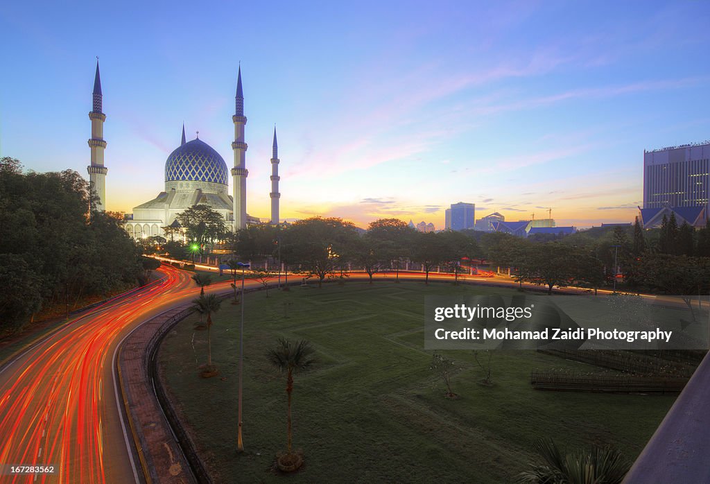 Sunrise | Sultan Salahuddin Abdul Aziz Shah Mosque